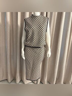 Chérie Collette knitwear set SZ L 70% viscos sleeveless, pencil skirt
